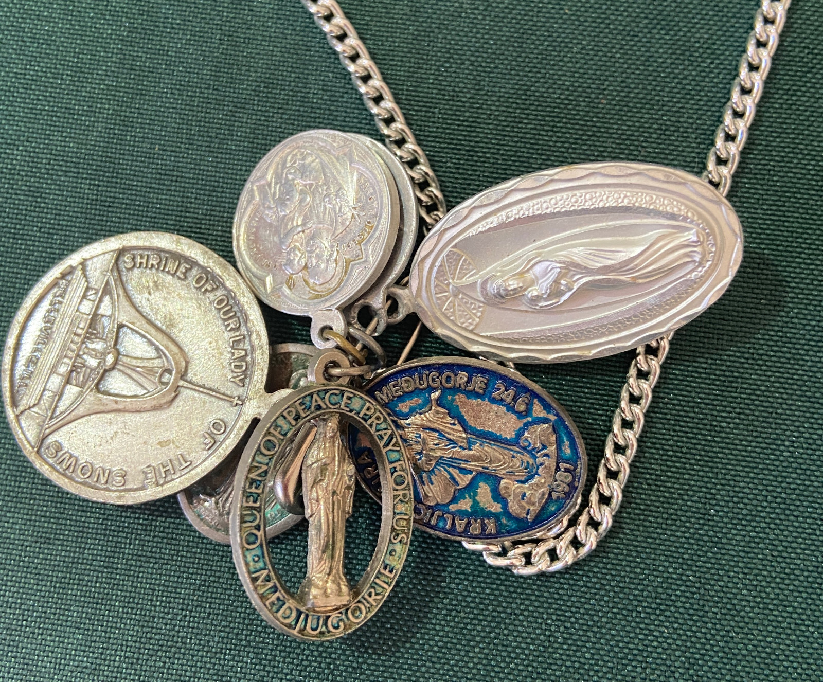7 Rosary Pendant Necklace 22″ Chain Silver Tone Virgin Mary Rosary Protection