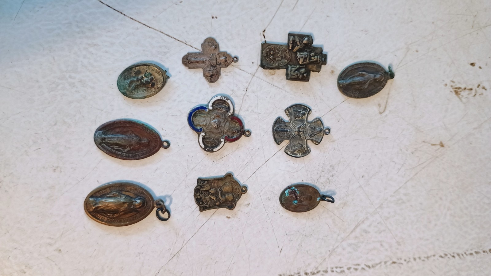 Christian Catholic Italy Vintage Necklace Pendant St Jude Mary Jesus READ