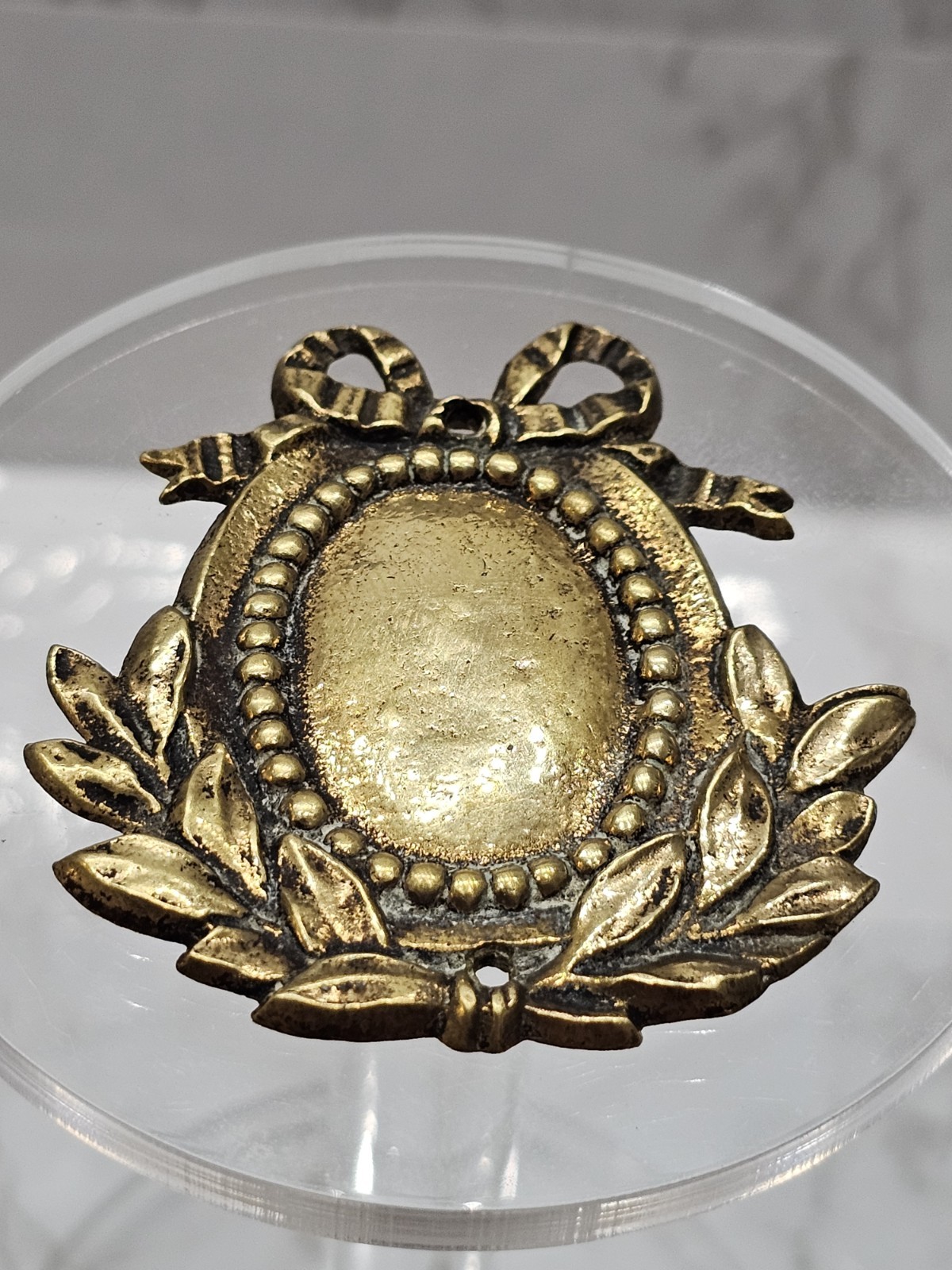 Antique Metal Gold Tone Gold Plated Pendant Medal Engrave Able Gift Beauty HTF