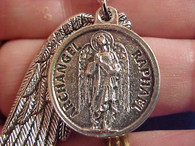 ARCHANGEL St RAPHAEL Saint Medal NECKLACE Pendant Angel Wing PRAYER G3 27″ Chain