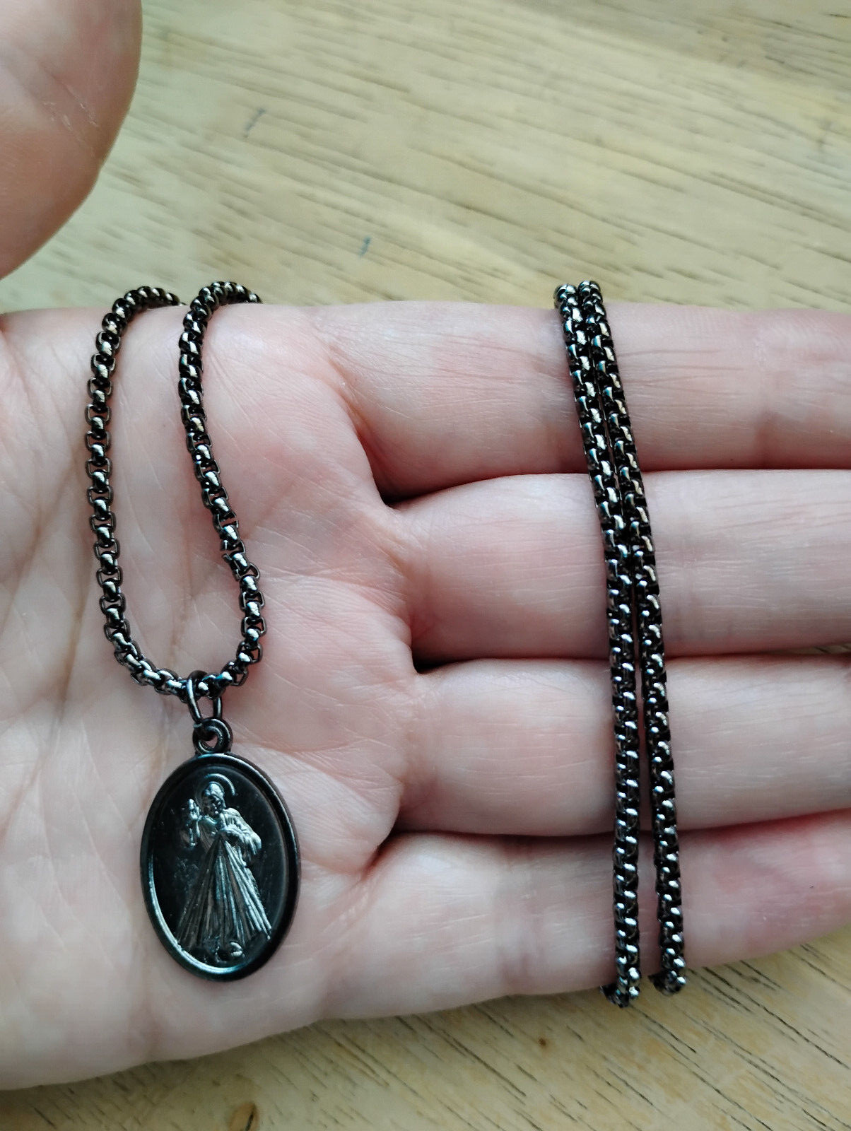 Black gunmetal JESUS DIVINE MERCY MEDAL Stainless steel rolo box chain necklace