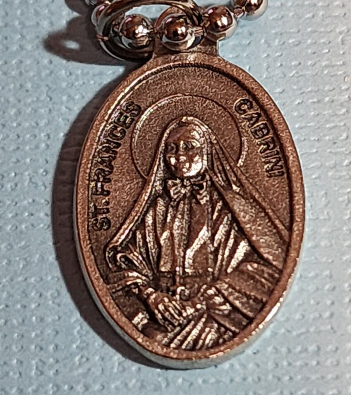 Saint Frances Xavier Cabrini Devotional Medal & Holy Card – Mother Cabrini