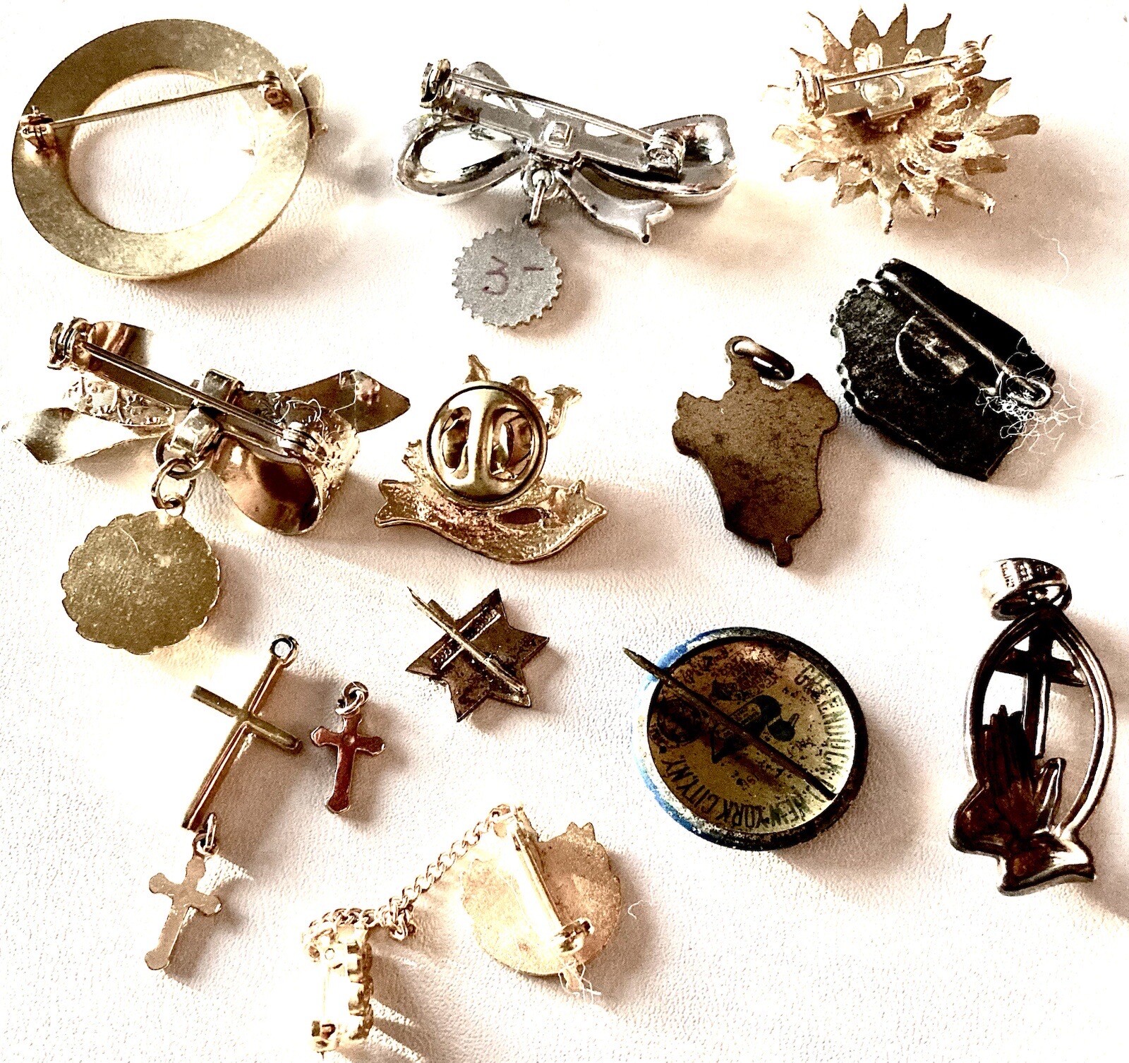 Nice Collection of Assorted Vintage Organizational/Religious Pins/Gold Toned/925