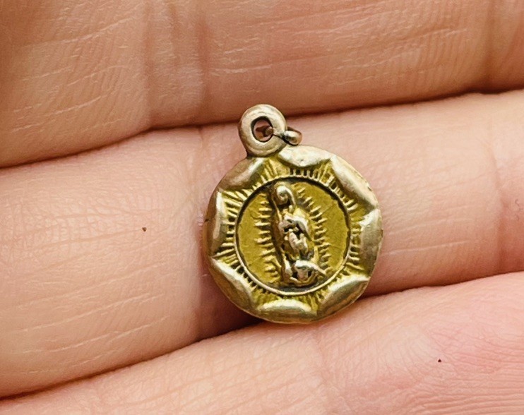 Vintage 10K Yellow Gold Our Lady of Guadalupe Scapular Medal