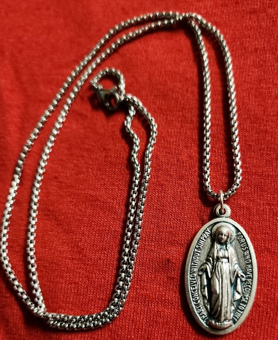 CHRISTIAN CATHOLIC Medal &24 inches chain made in Italy