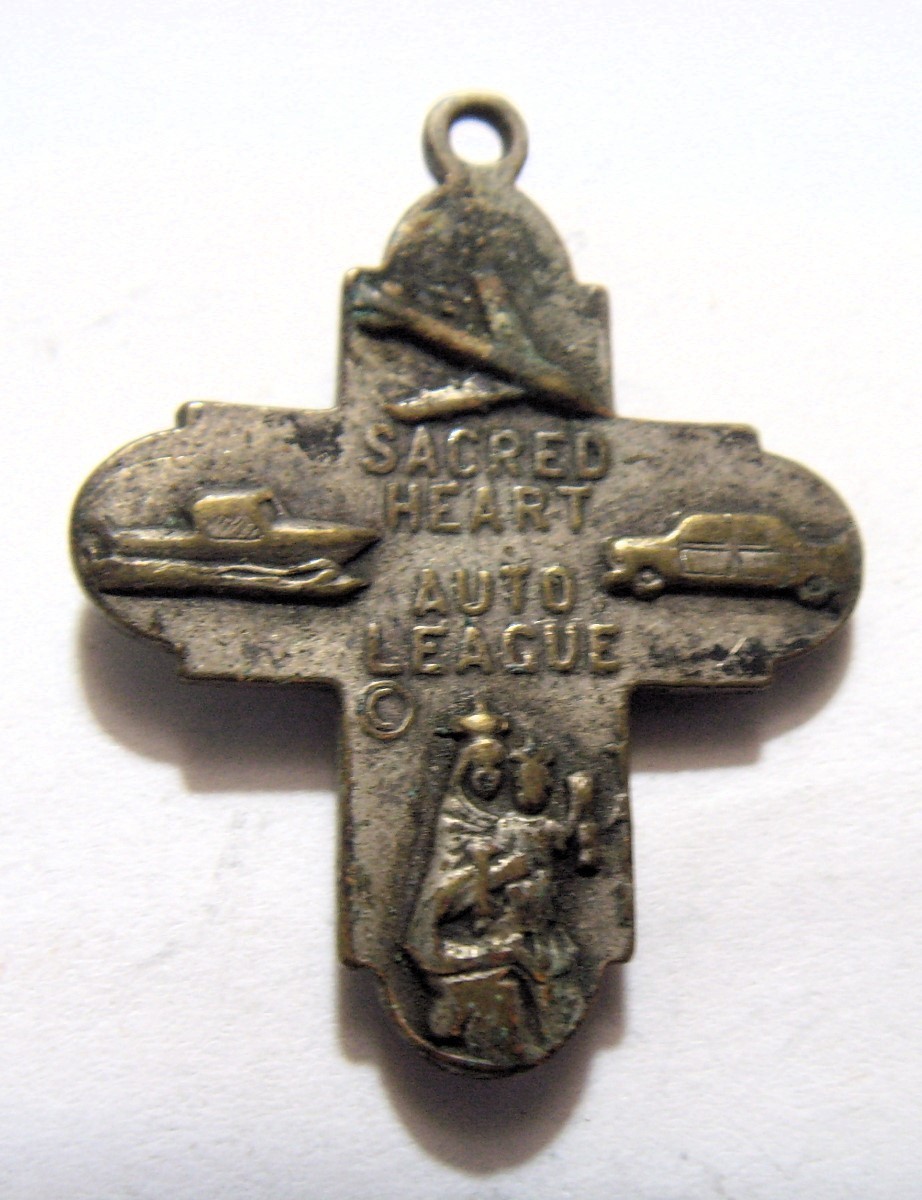 1950s antique Catholic Saints Sacred Heart Auto League cross pendant 54528