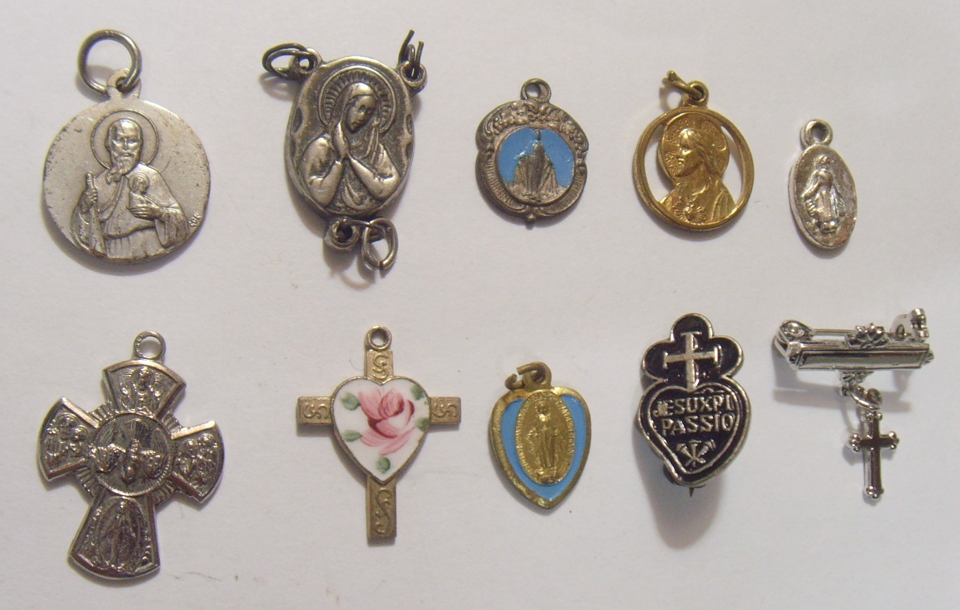 10 antique catholic Saints religious items medal pin pendant etc lot 54988