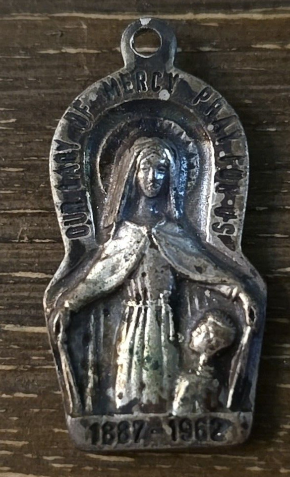 Vintage Catholic Mission Of Our Lady Of Mercy Mary Chicago IL Pendant Italy