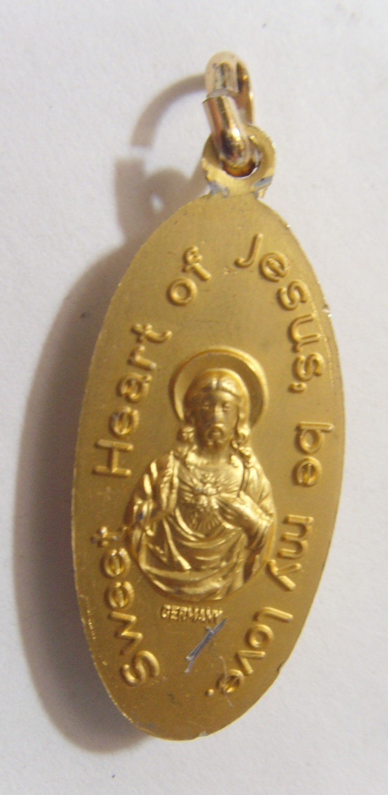 1950s vintage catholic Saint Mary Sweetheart of Jesus be my Love pendant 54563