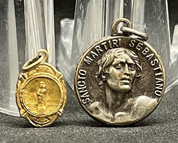 Italy 1920´ old lot x2 St. Sebastian, St Peter & Paul, Mary Help, gold the small