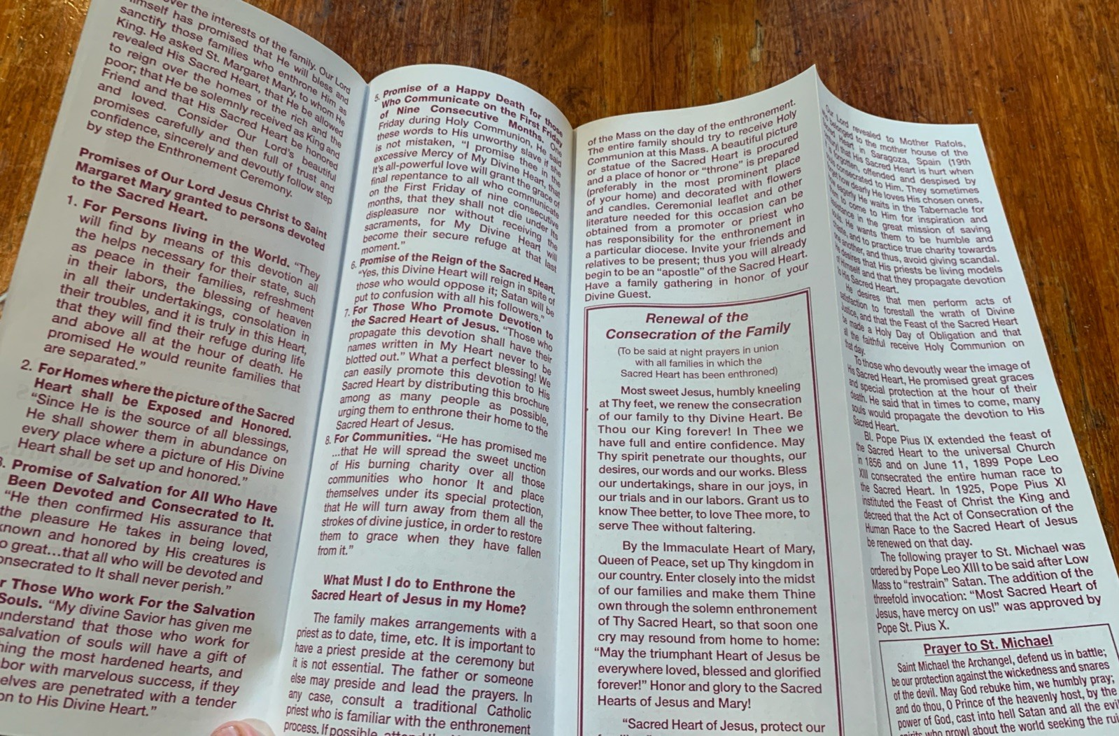 Lot Of 100 Catholic Brochures Enthronement Sacred Heart Jesus In The Home