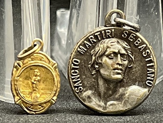 Italy 1920´ old lot x2 St. Sebastian, St Peter & Paul, Mary Help, gold the small