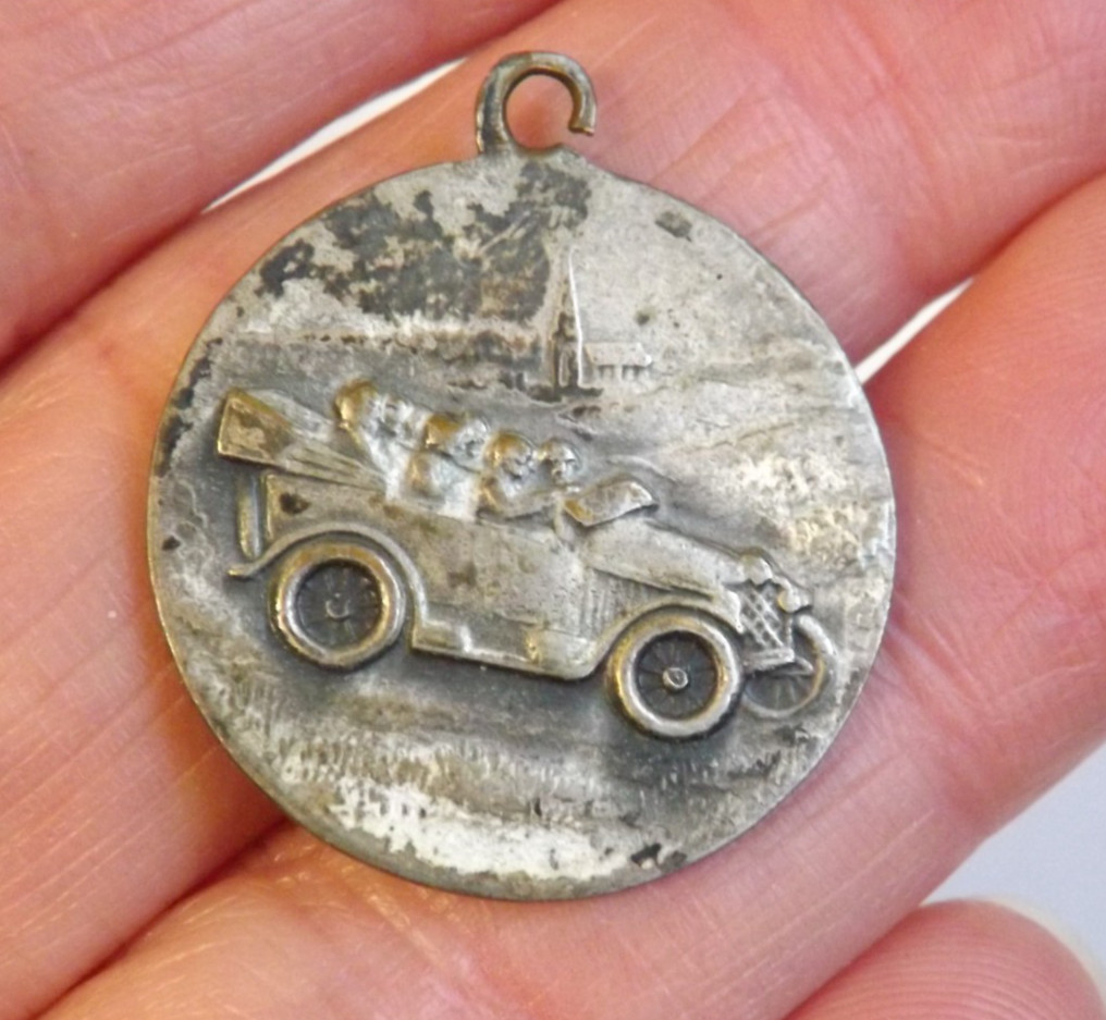 Broken bail St Saint Christopher Zodiac safe travel pendant charm pocket medal