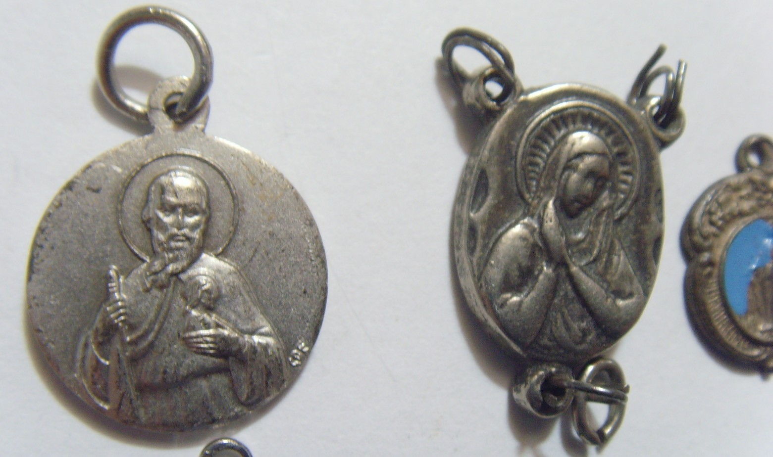 10 antique catholic Saints religious items medal pin pendant etc lot 54988