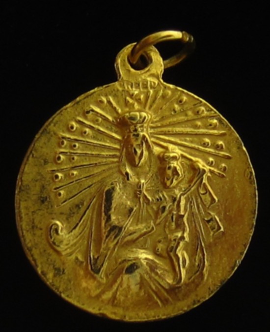 Vintage Jesus Medal Gold Tone Creed Sacred Heart Mary Mount Carmel