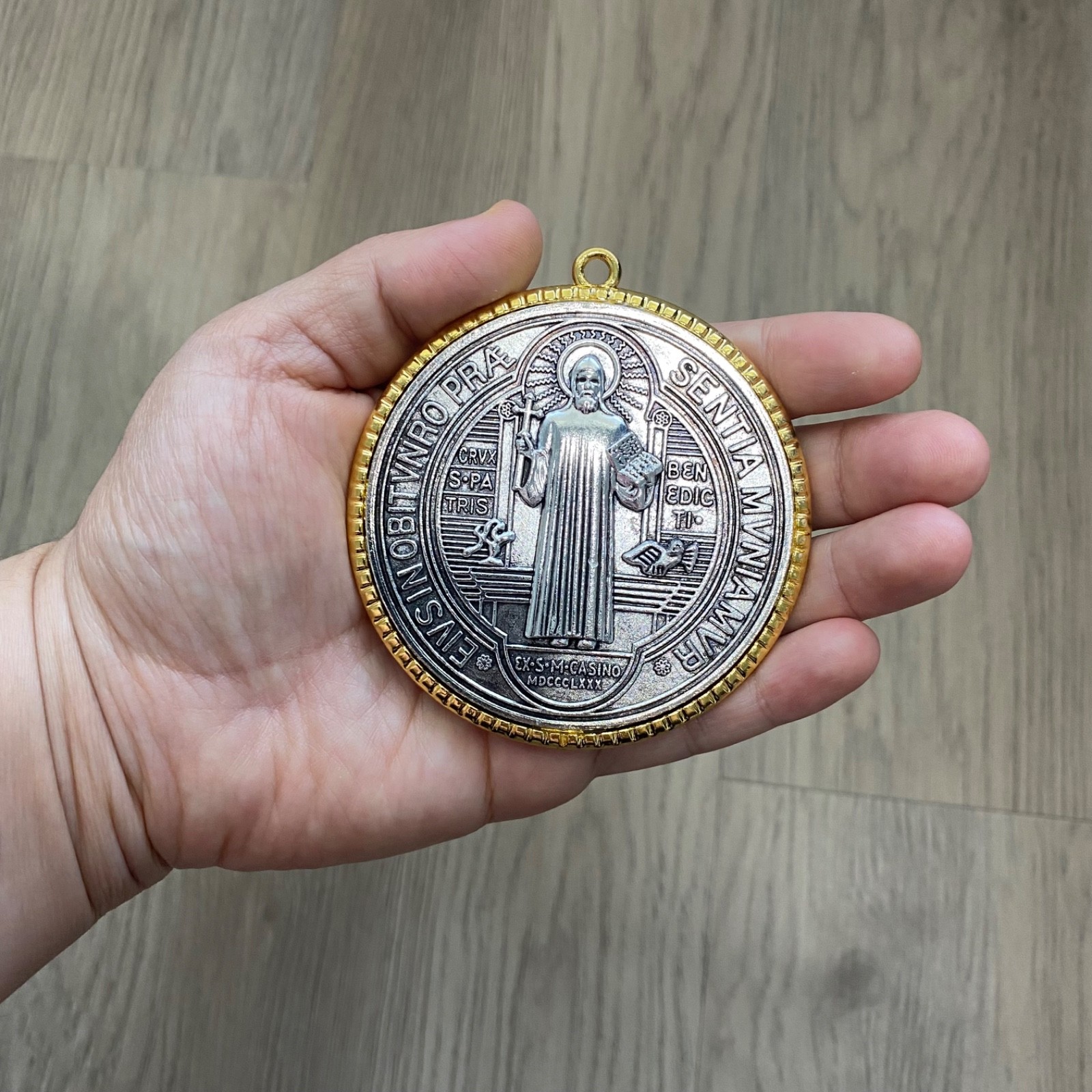 Catholic St Benedict Large Medal Gold Silver Tone Medalla Medallón de San Benito
