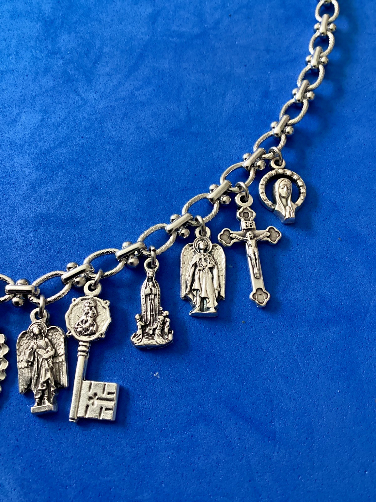 Religious Catholic Saint Medal Charm Necklace Medals Archangels 23” Stainless