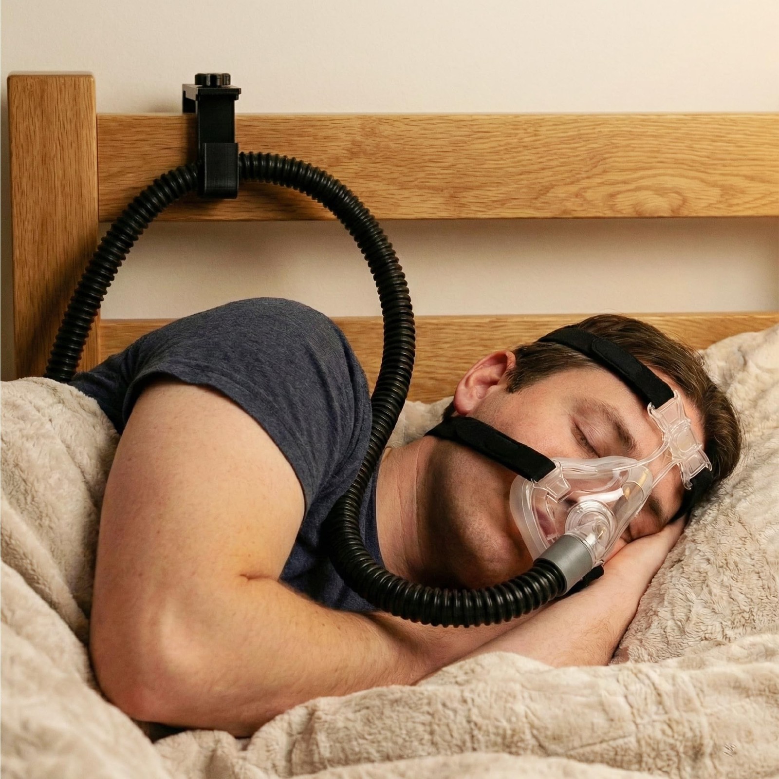 CPAP Hose Holder Adjustable Clamp Mount – No Drill Bed Rail Clip, Secure U