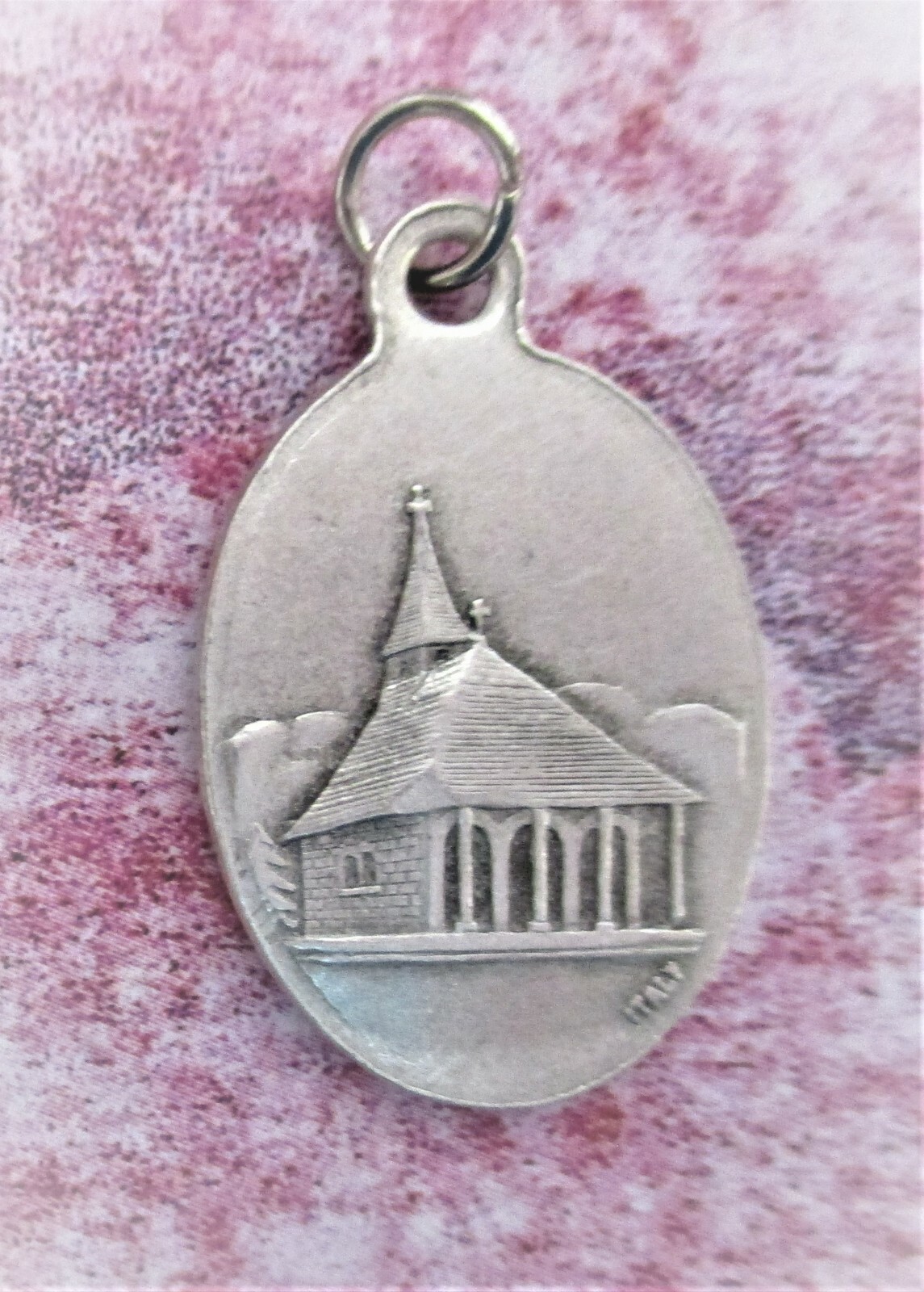 Our Lady of Banneux – Italian Silver Tone Cast OX 1″ Medal