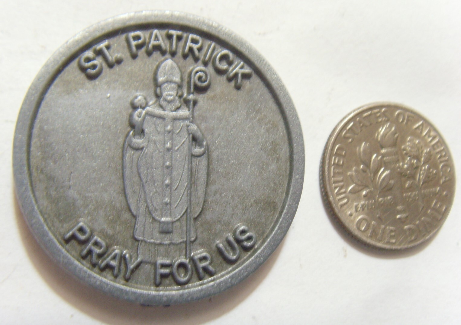 1960s vintage grey silver tone metal catholic St Patrick pocket token EL1075
