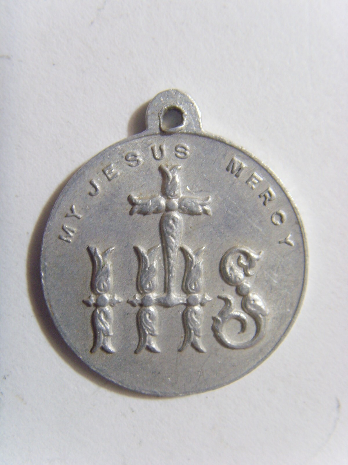 Antique catholic Miraculous Jesus Mercy Infant of Prague Holy Name pendant 52063