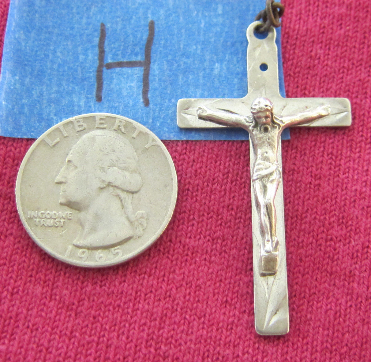 Vintage Catholic Religious Holy Medal – STERLING // CROSS CRUCIFIX – CLASSIC