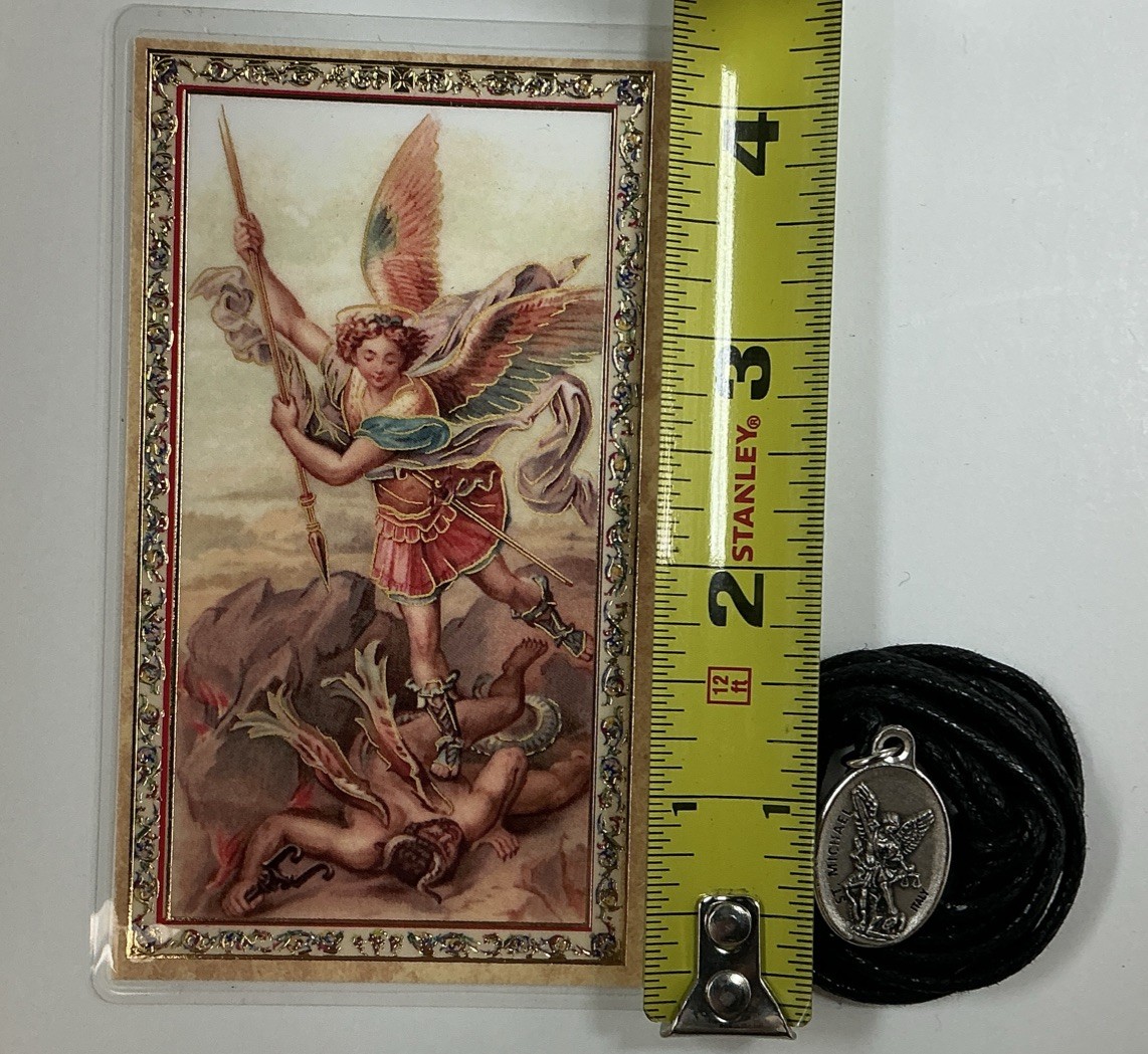 Medal Saint Michael And Holy Card,Healing,Protection,Prayer,Exorcism In English
