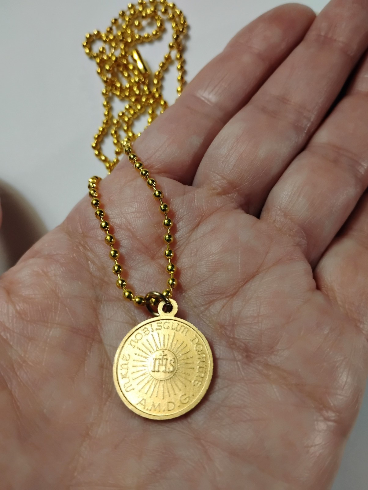 Holy Face of Jesus Medal Shroud of Turin Nobiscum Domine + prayer card booklet