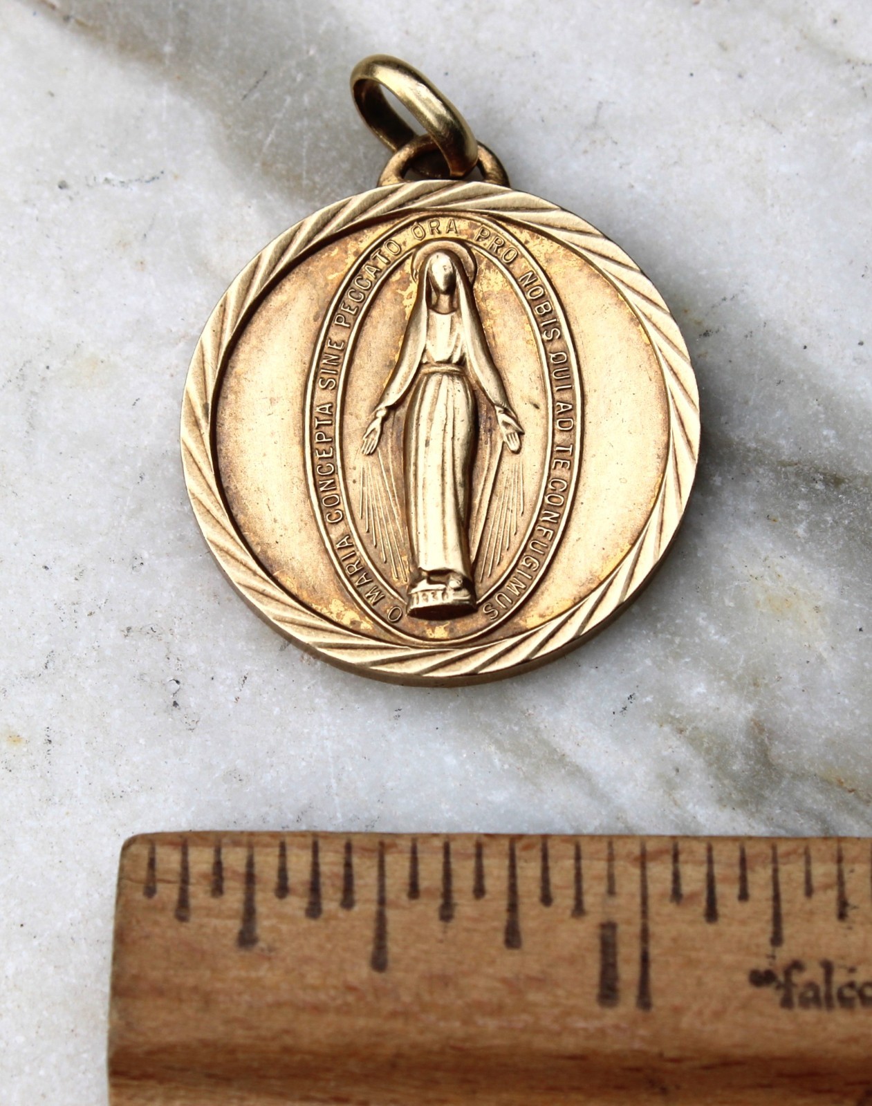 Vintage Virgin Mary Gold Toned Medal Italy Maria Concepta Peccato Ora Pro Nobis