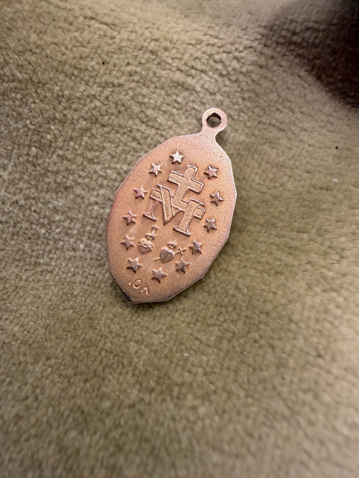 Vintage 10K Yellow Gold Miraculous Medal Pendant Mary Blessed Mother Charm 2.55g