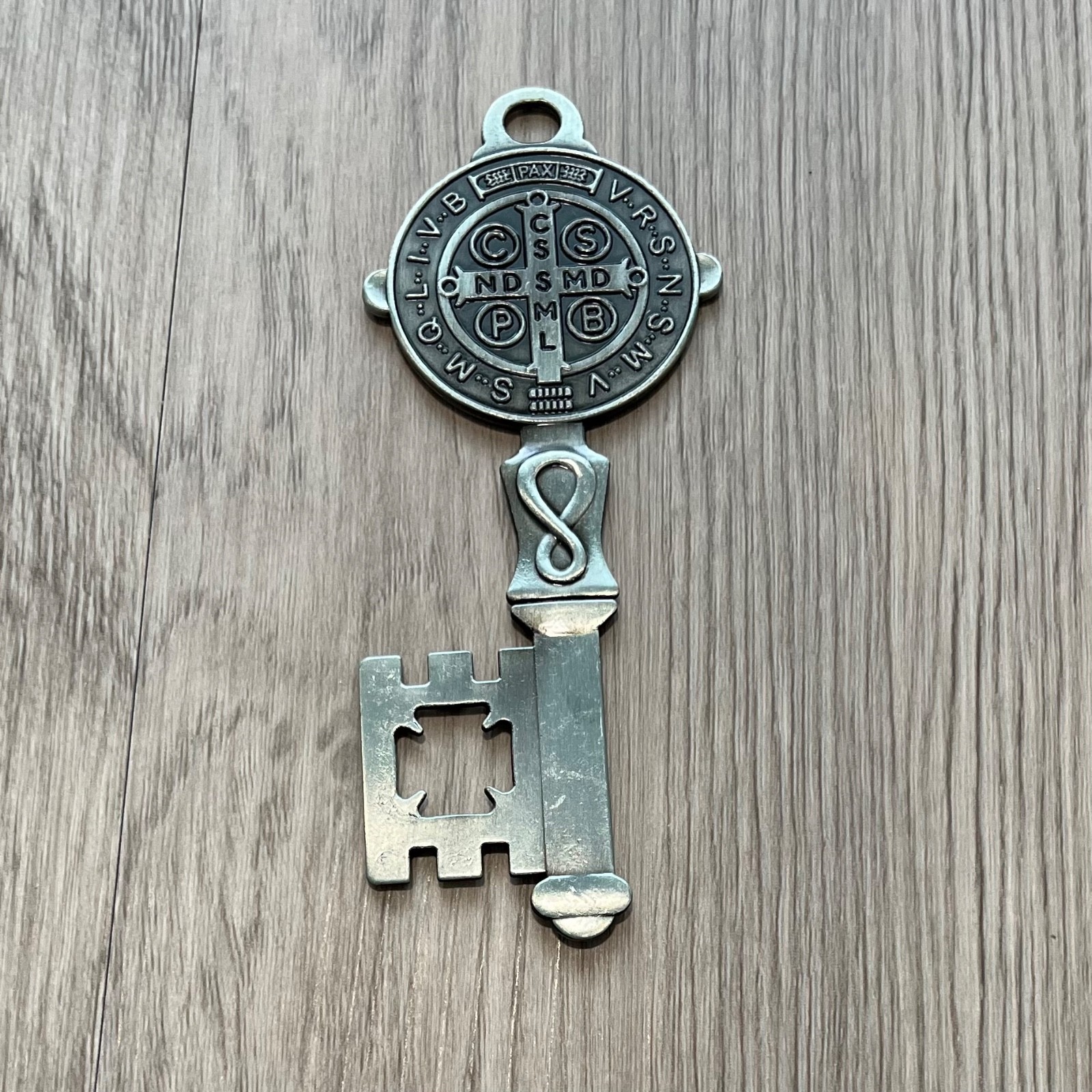 Large St BENEDICT Key To Heaven Medal 5” Silver Protection Llave de San Benito