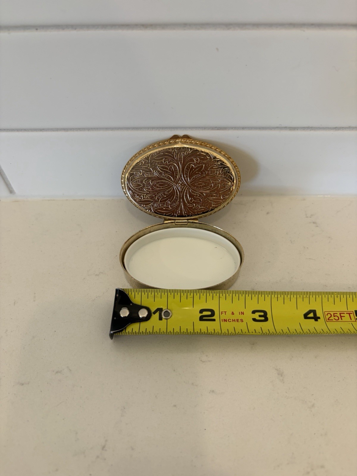 Our Lady Of Guadalupe Gold Toned-Tinket/Pill Box Made In Italy – Max Valiano