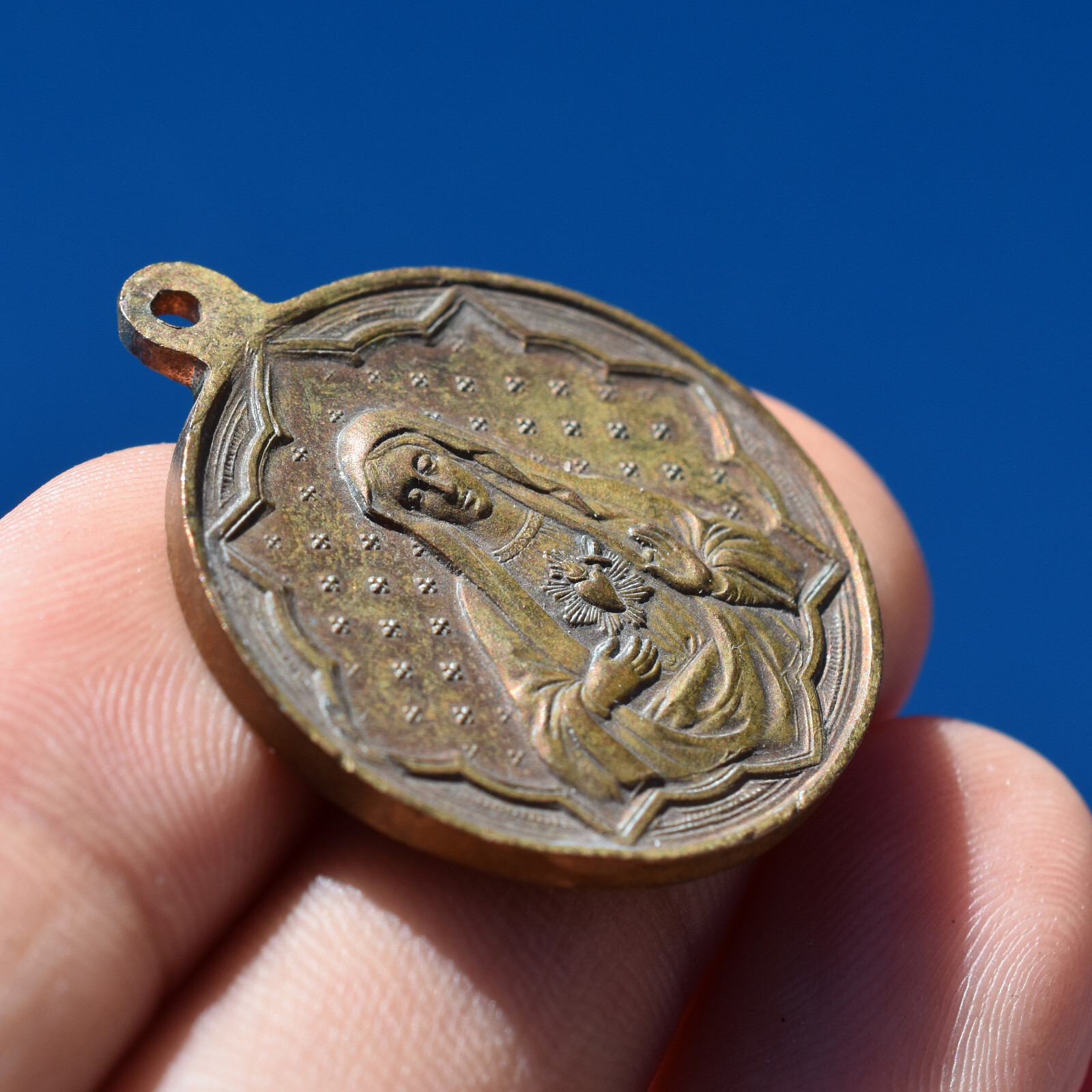 AWESOME SACRED HEARTS RELIGIOUS MEDAL ANTIQUE FRENCH CATHOLIC CHARM