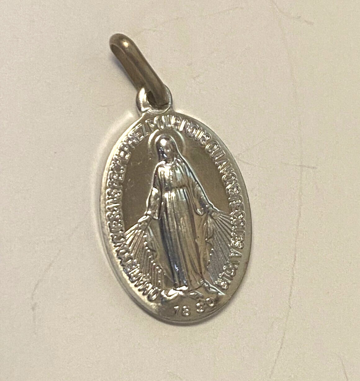 Our Lady of the Miraculous Silver tone Image .50″ Medal, New from Italy #MD-062