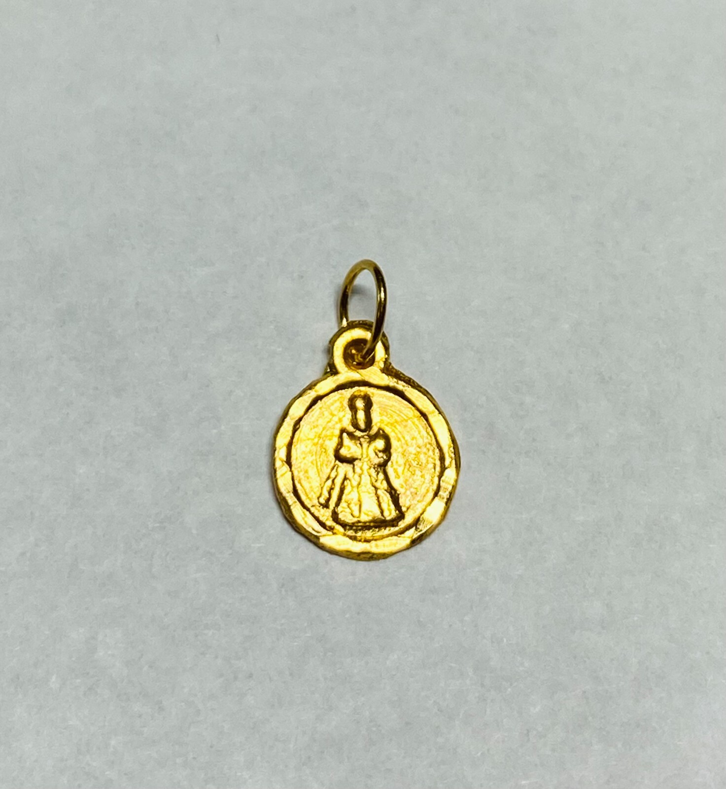 14 Karat Yellow Gold Holy Infant of Prague “Niño de Praga” 8mm Baby Medal