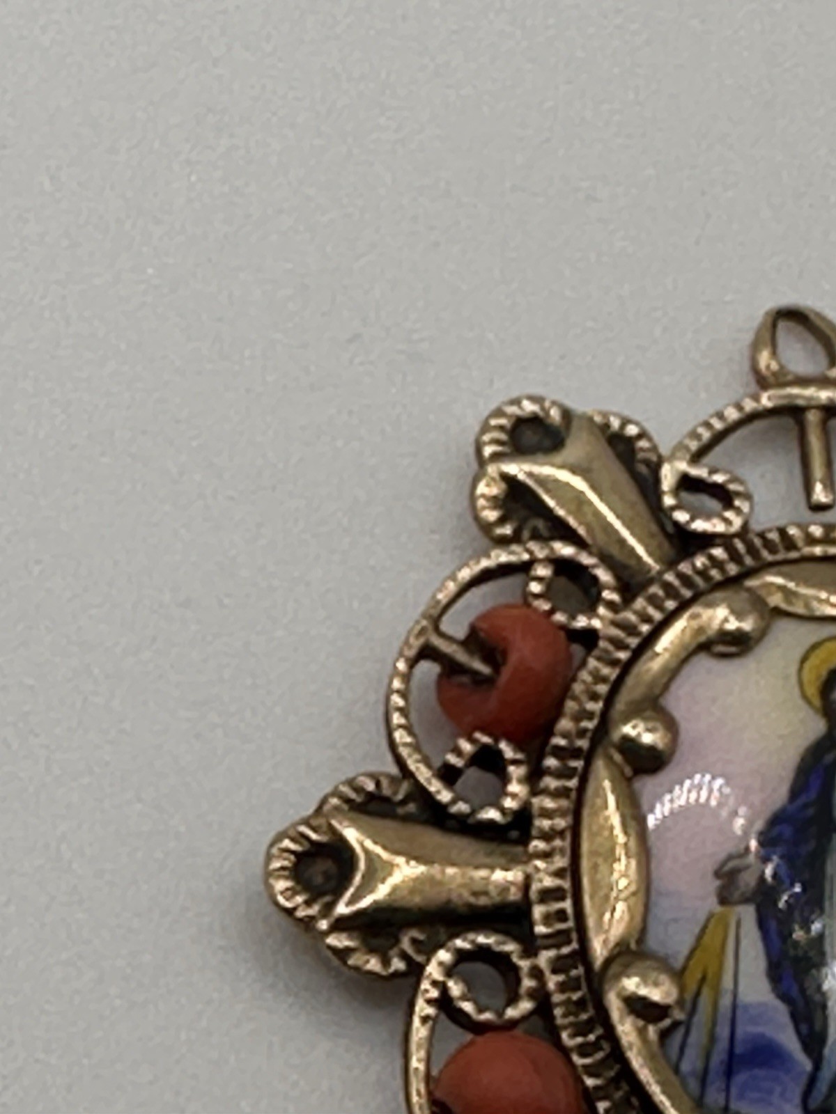 Vintage 10K Gold Miraculous Medal Pendant Enamel Religious Coral? 3g Tested