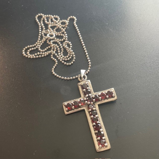 VTG Christian Cross Pendant Necklace 925 Sterling Silver Red Garnet(15)