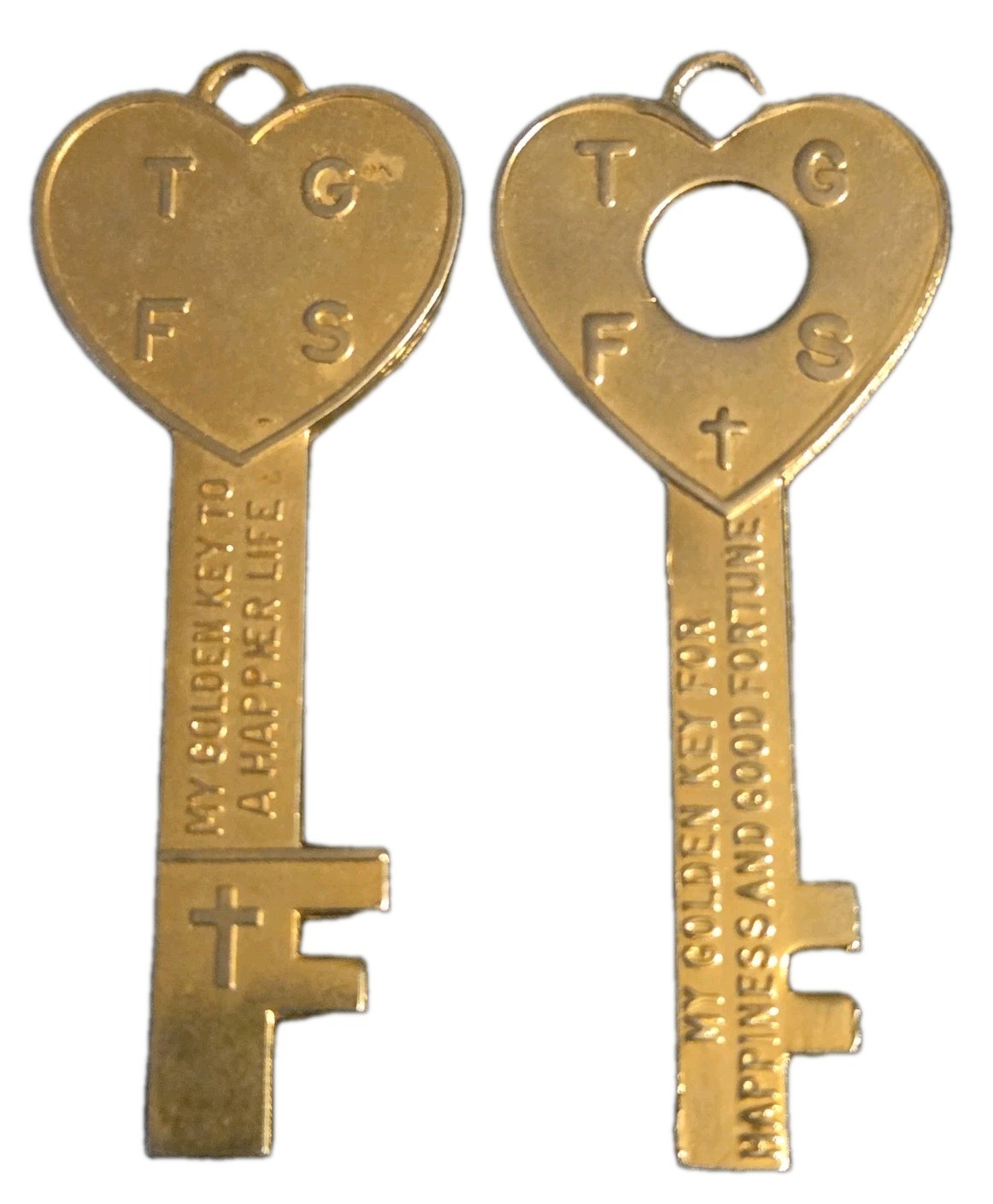 2 VINTAGE CATHOLIC GOD ANSWERS PRAYER BRASS GOLD TONE RELIGIOUS KEY MEDAL 2 LOT