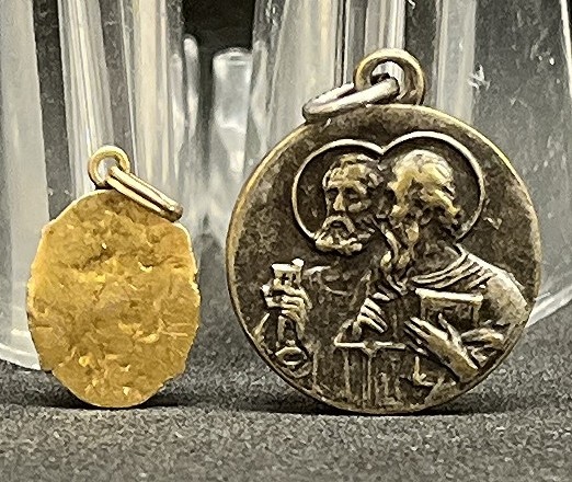 Italy 1920´ old lot x2 St. Sebastian, St Peter & Paul, Mary Help, gold the small