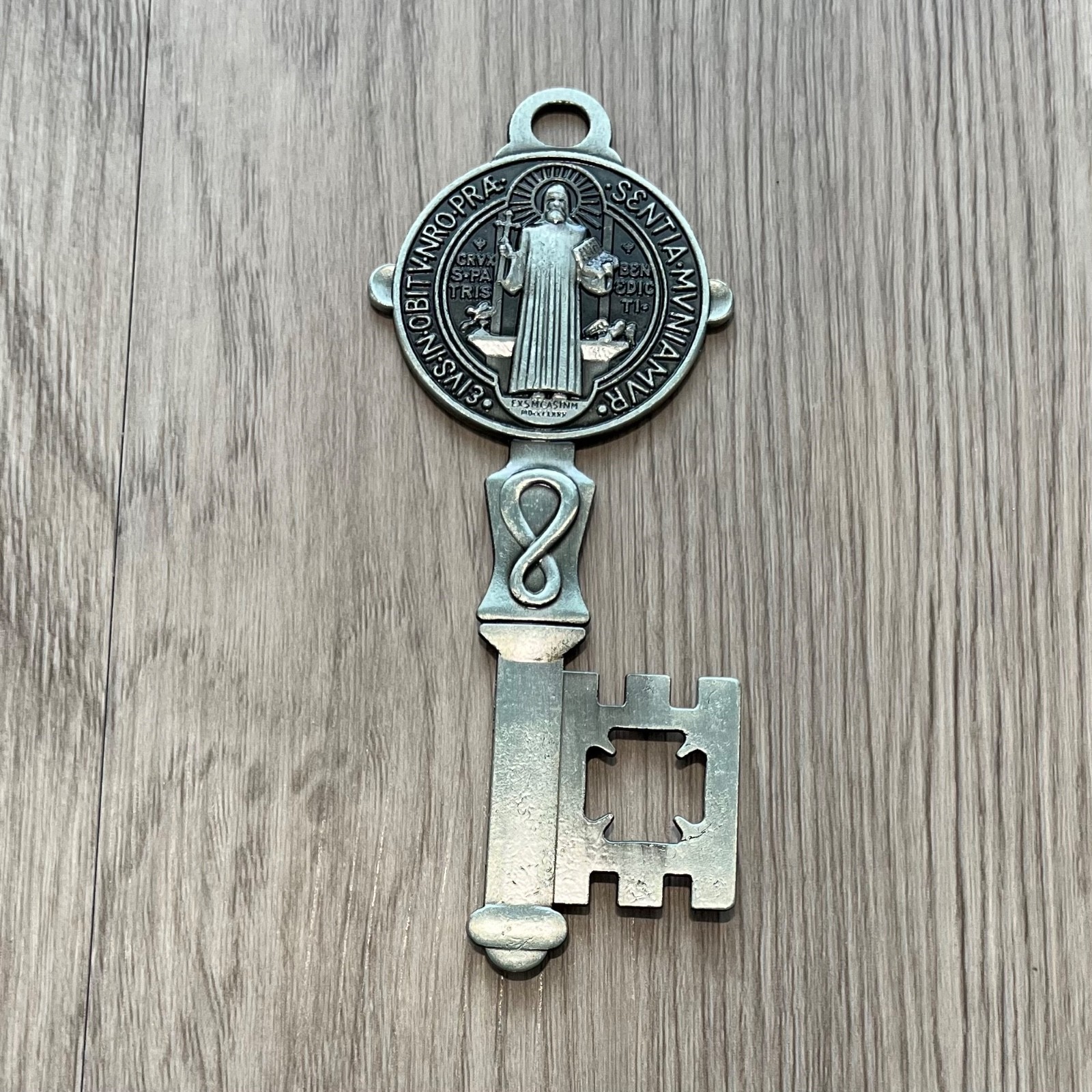 Large St BENEDICT Key To Heaven Medal 5” Silver Protection Llave de San Benito