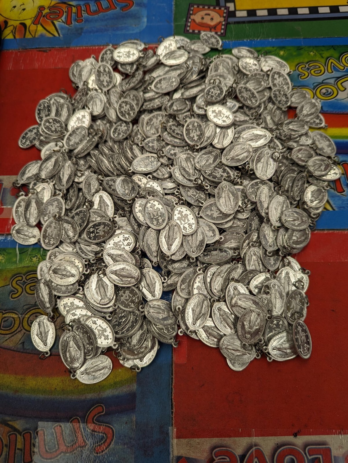 Set LOT of 25 Catholic Miraculous Mary Medal Lot Gift Silver Tone Metal 7/8″