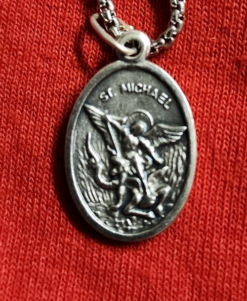 CHRISTIAN CATHOLIC Medal &24 inches chain made in Italy