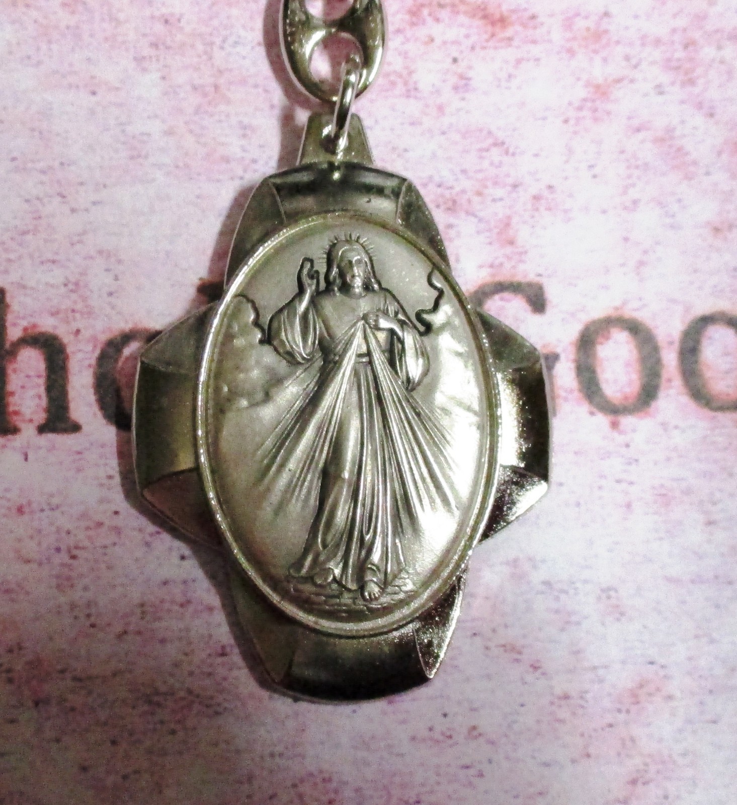 Divine Mercy Medal – 4 inch – Key Chain (Silver tone) 1464-123