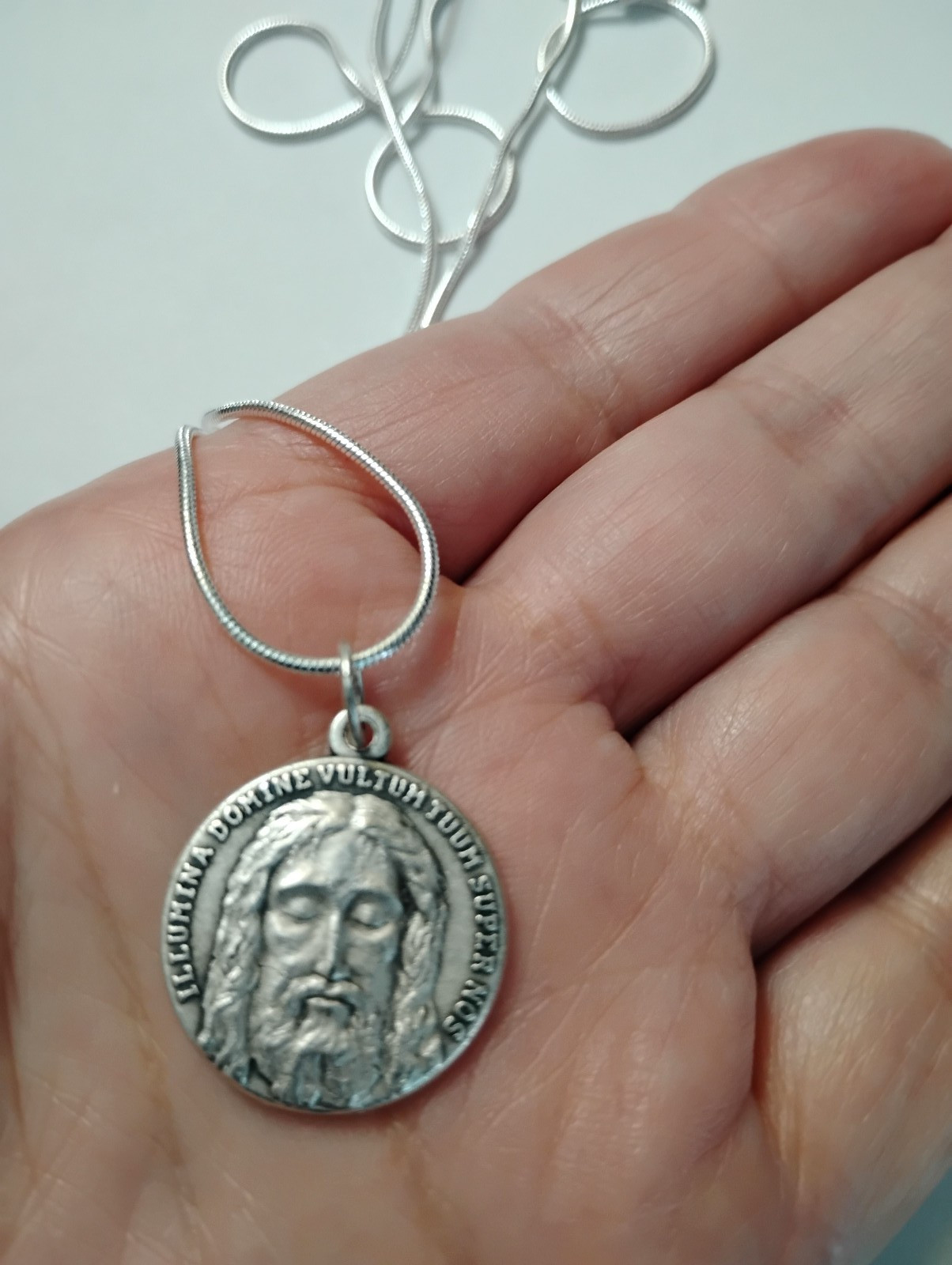 Holy Face Jesus medal pendant necklace 925 sterling silver chain + prayer card