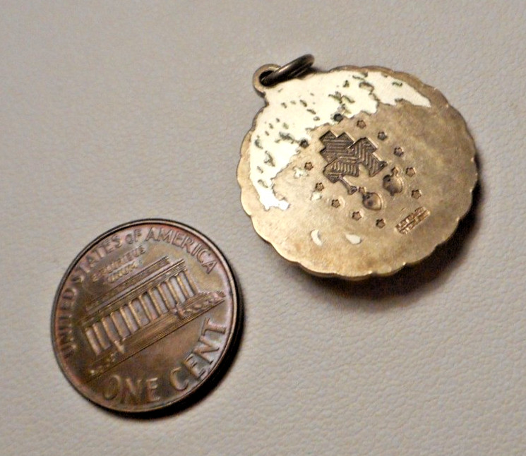 1950s Hayward Sterling Silver Catholic Miraculous Mary Medal Pendant 7g