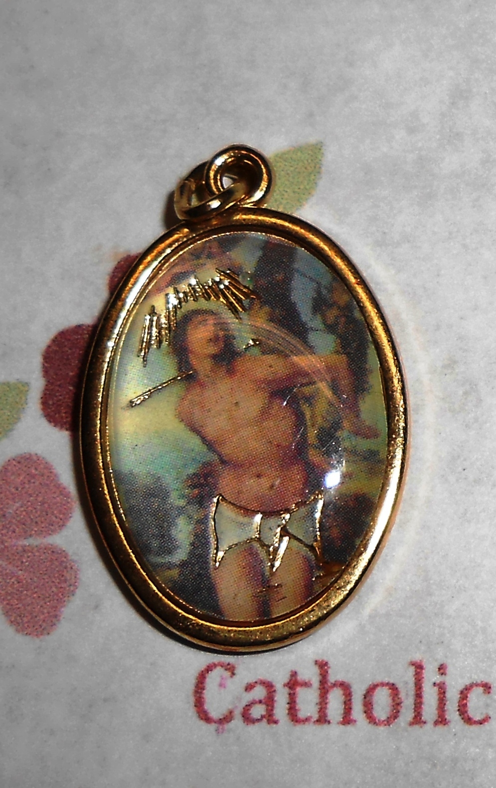 St. Saint Sebastian Italian 1 inch Gold Tone and Enameled – Medal 690-540
