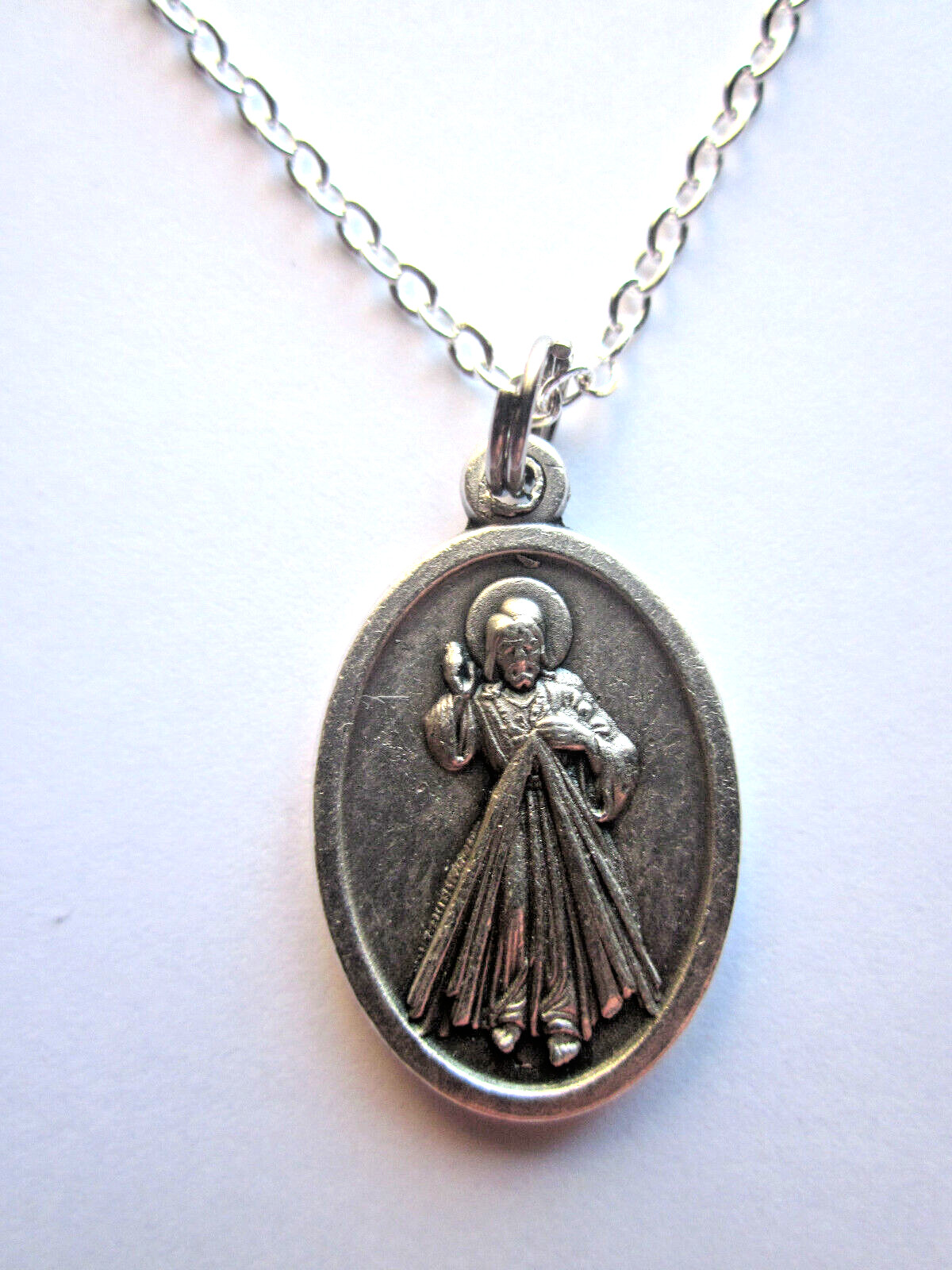 Ladies Divine Mercy / St Faustina Medal Pendant Necklace 20″ Chain Prayer Card