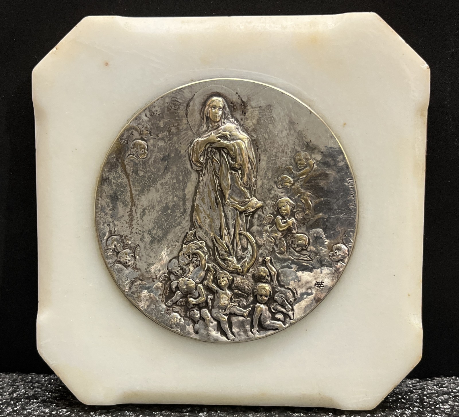 by Dropsy – France 1910´ Miraculous Virgin Mary and cherubs stand desk, marble