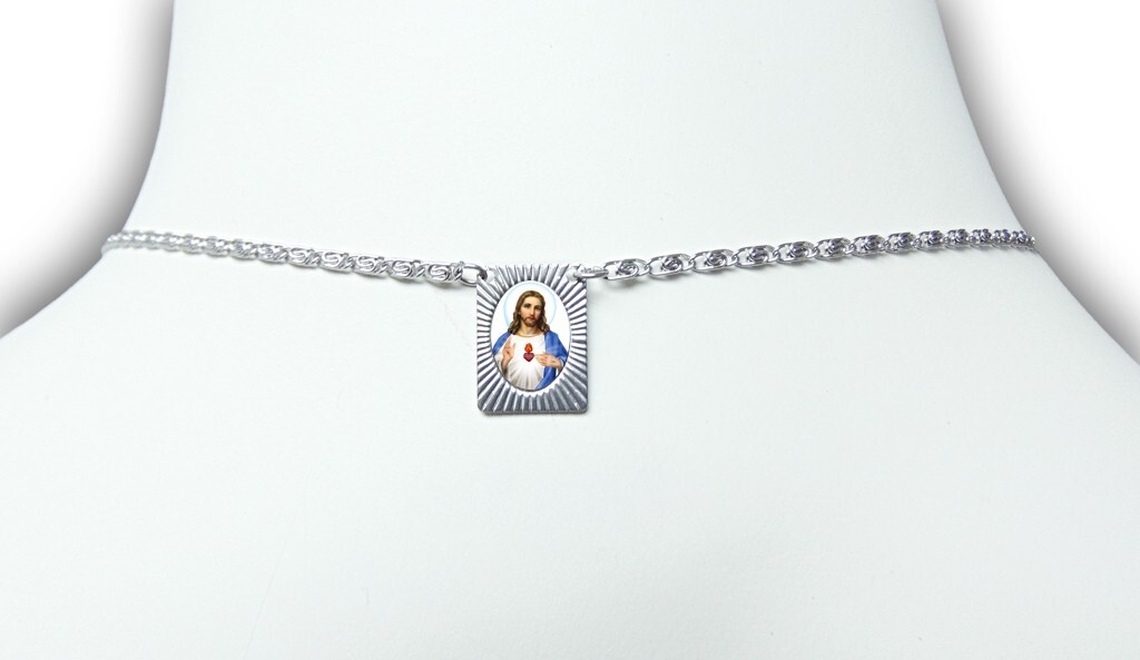 Stainless Steel Squared Scapular Necklace Strond and Long Chain Unisex