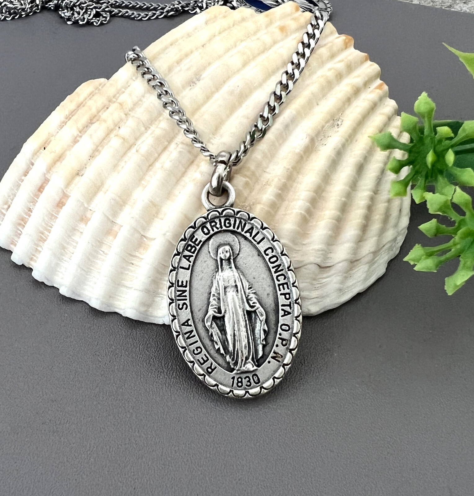 SILVER Large 1.25″ Miraculous Medal Mary Pendant Necklace ITALY & 24″ Curb Chain